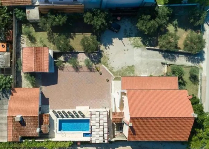 Lara With Pool And Sea View Villa Sveti Filip i Jakov